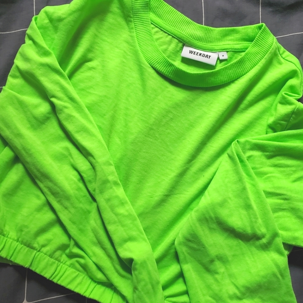 Weekday Neon Crop Long Sleeve Size M